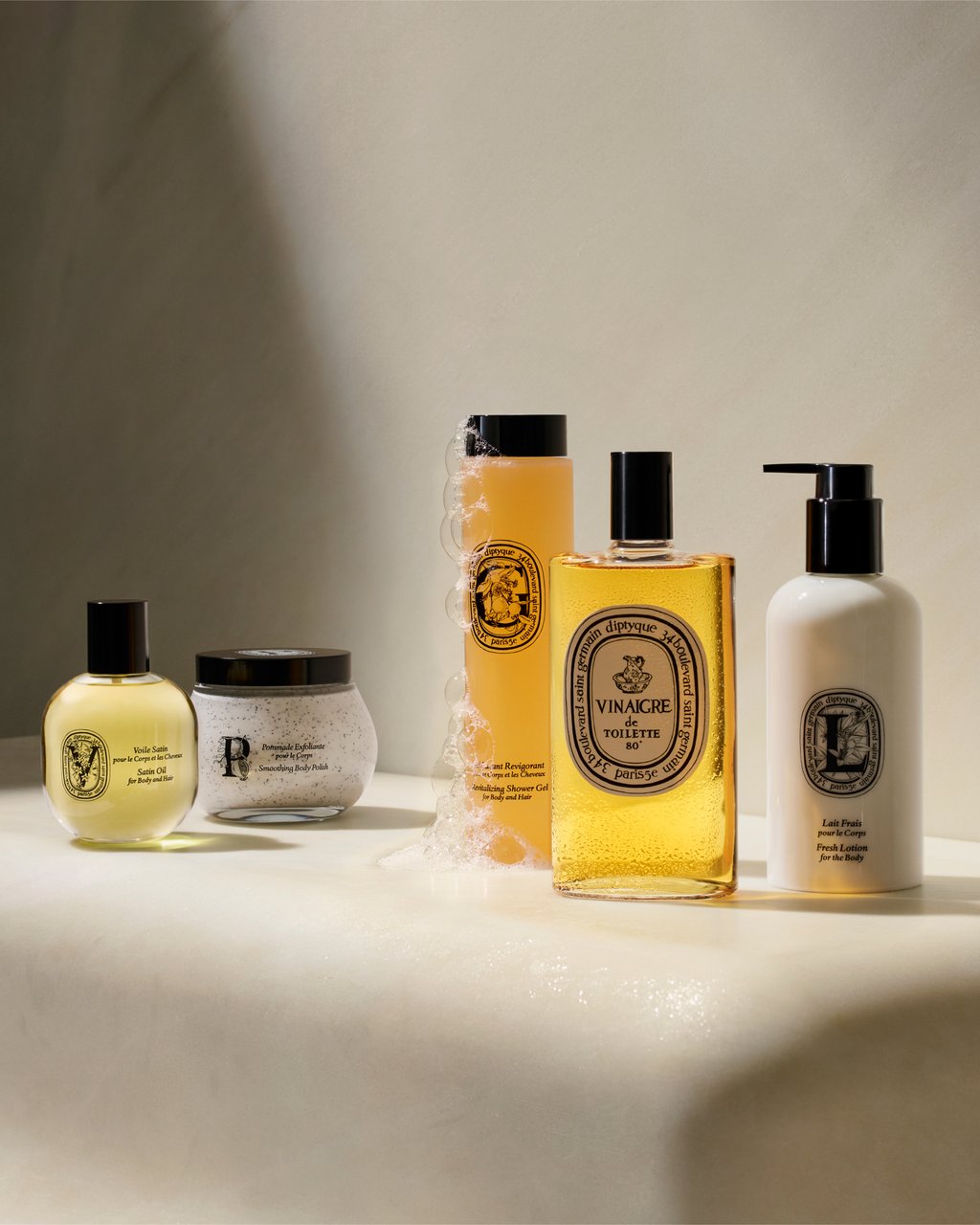 Revitalizing Shower Gel - For body and hair – Diptyque