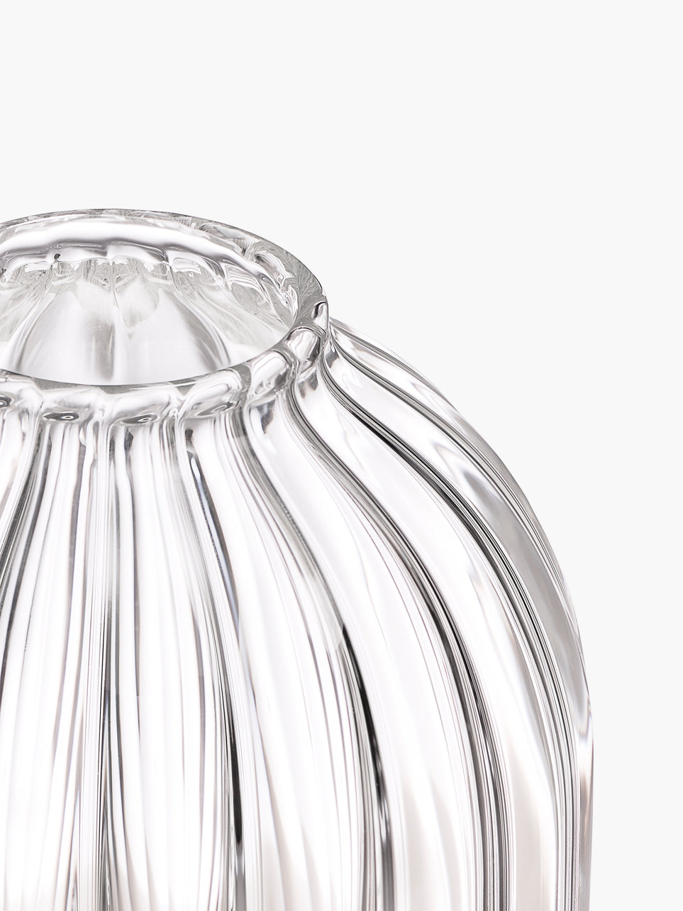 Ribbed candle holder - For classic candles